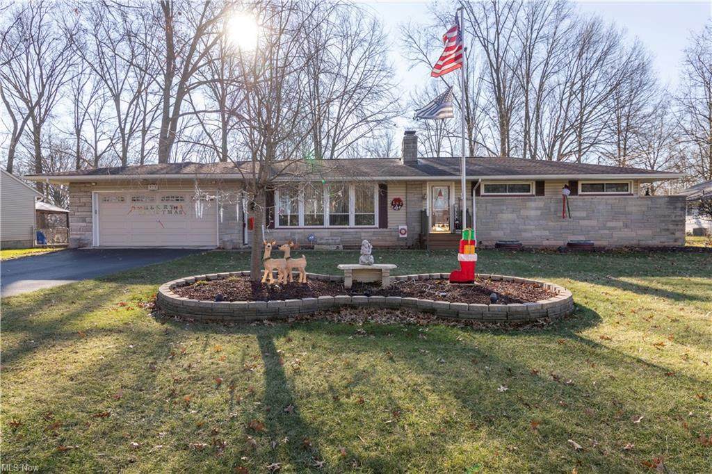 375 Sleepy Hollow Drive - Photo 1