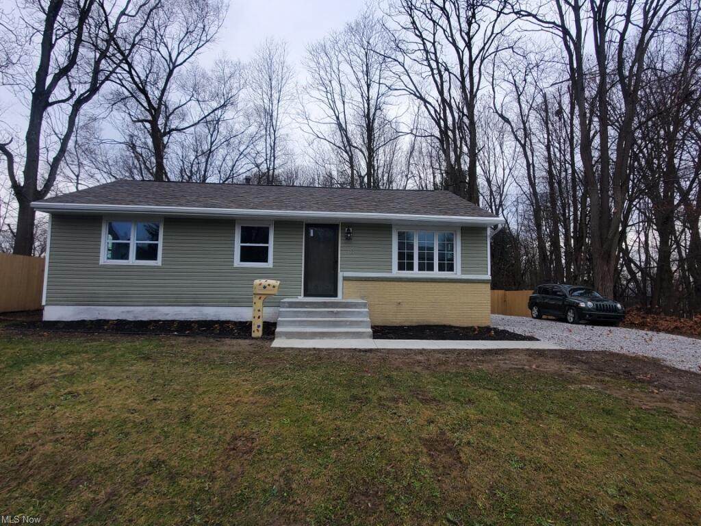 1344 Pontiac Avenue - Photo 1