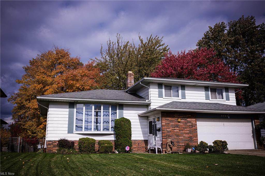 2212 Camelot Drive - Photo 1