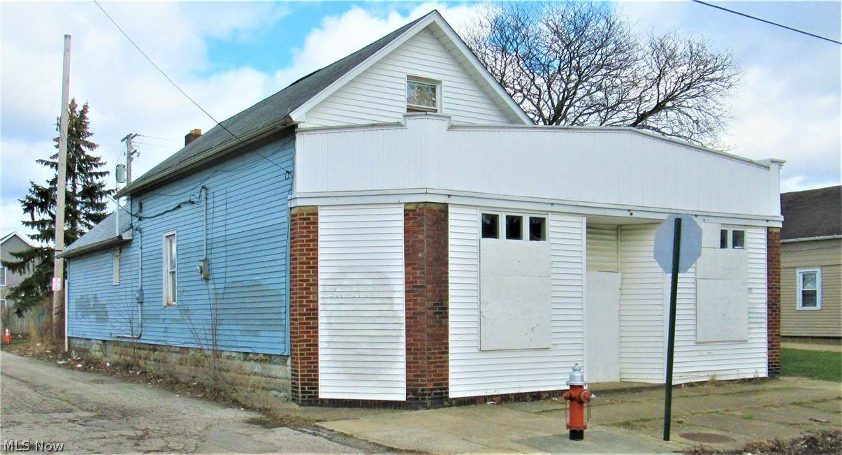 3239 54th Street - Photo 1
