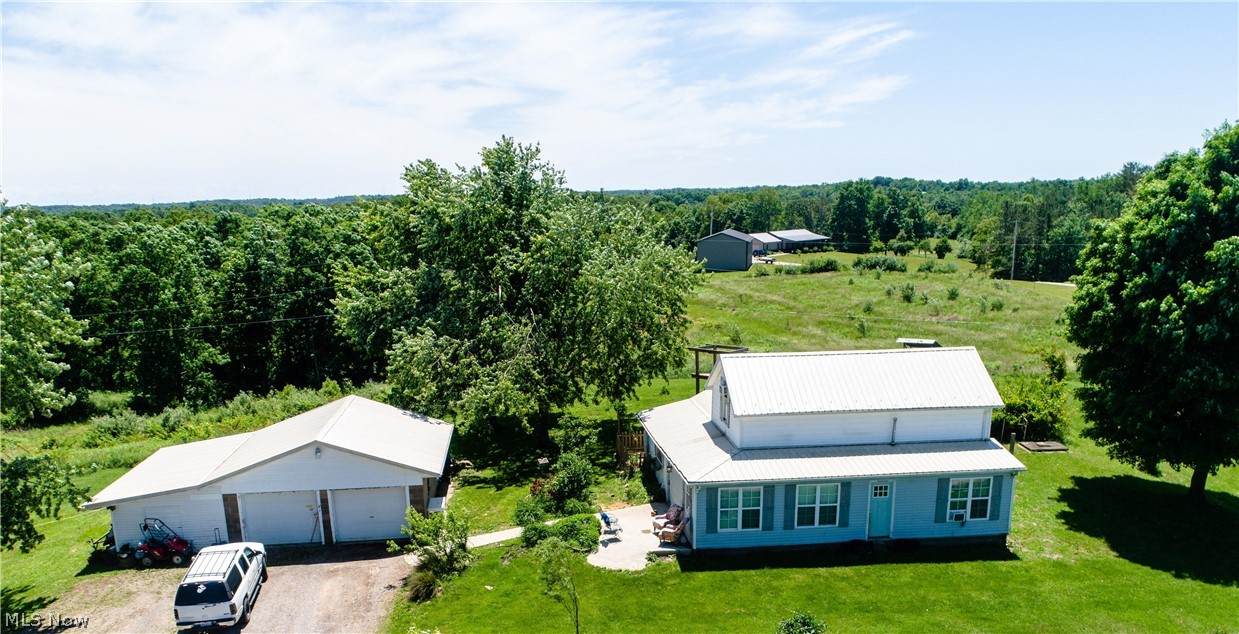 1681 Township Road 312 - Photo 1
