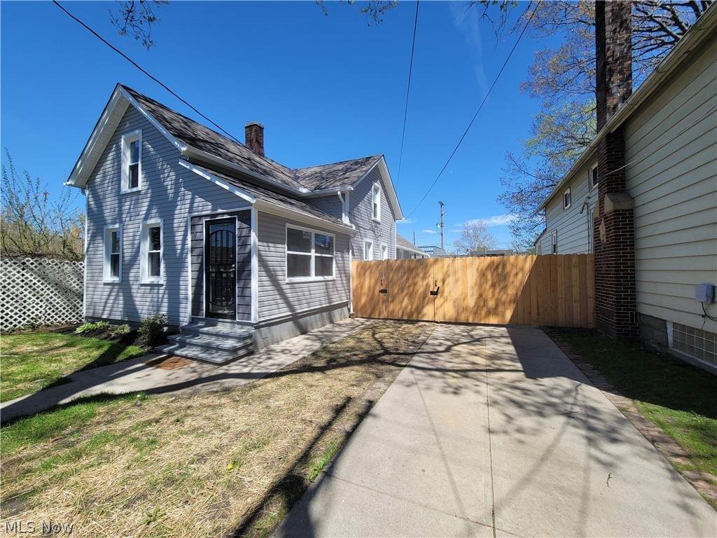 3289 30th Street - Photo 1