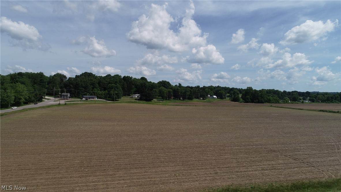 58688 Marietta Road - Photo 1