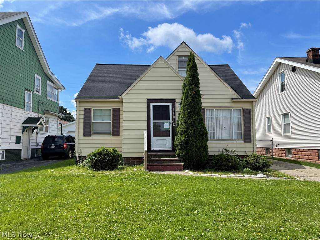 11012 Plymouth Avenue - Photo 1