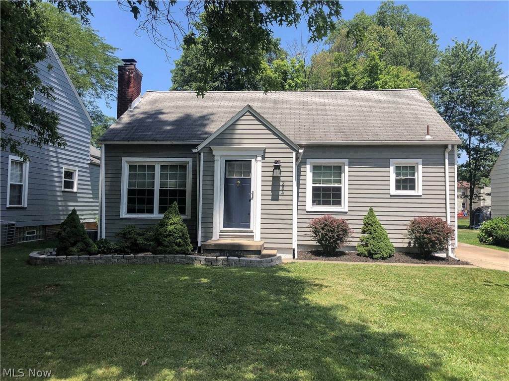 284 Oakley Avenue - Photo 1