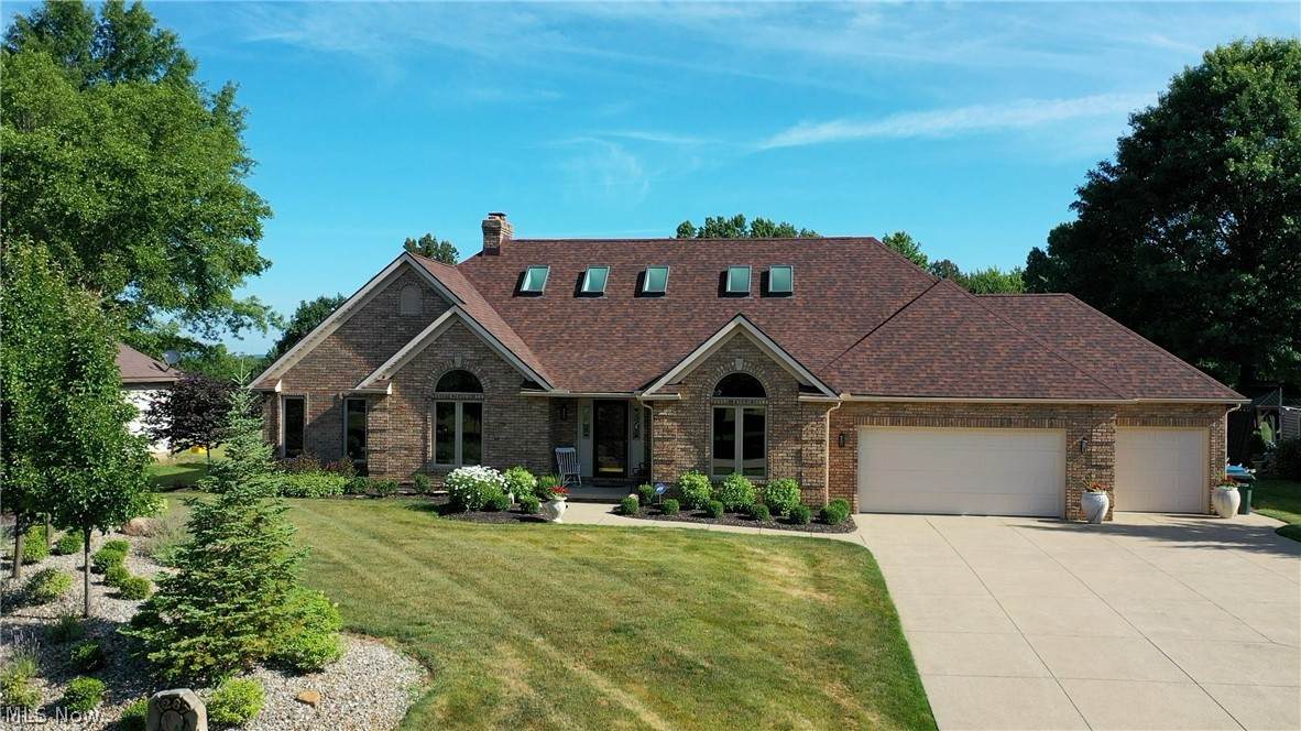 1287 Ashwood Road - Photo 1