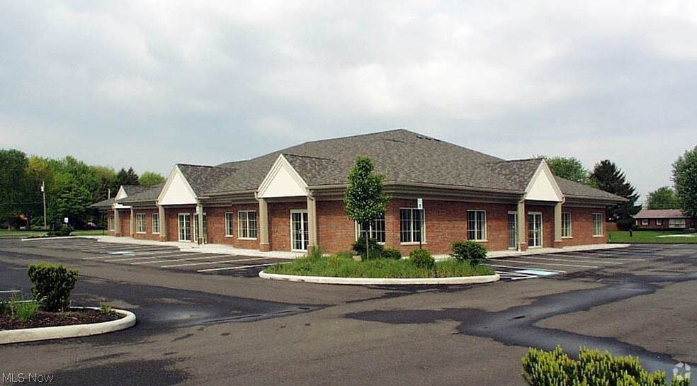 4880 Main Street - Photo 1
