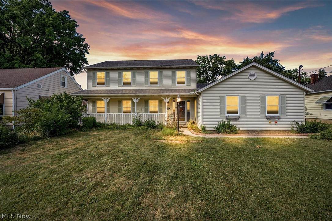 1020 29th Street - Photo 1