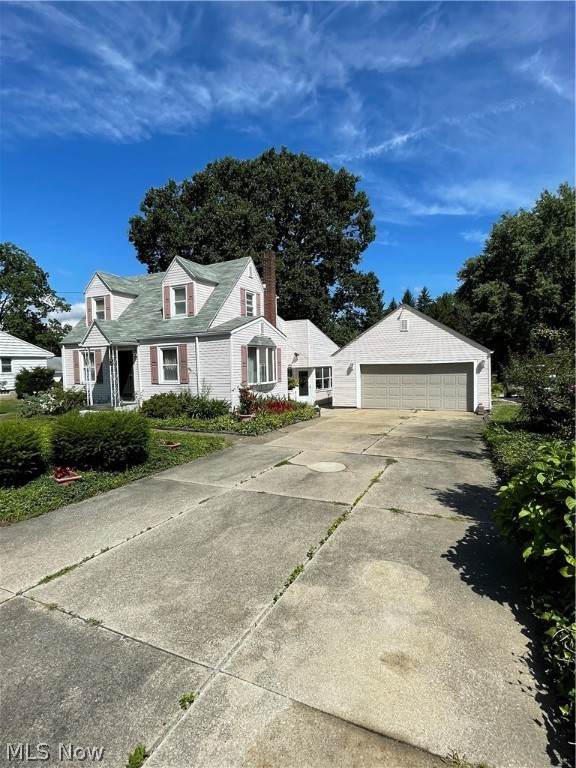 102 Howe Road - Photo 1