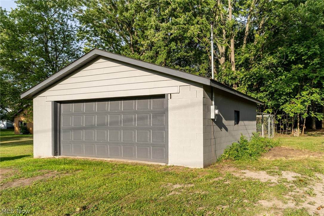 1518 Dilley Road - Photo 1