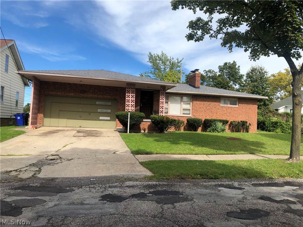 15001 Glendale Avenue - Photo 1