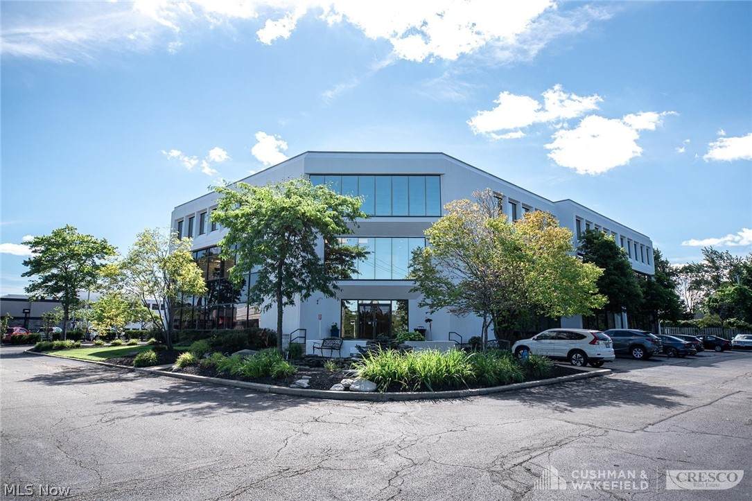 25200 Chagrin Boulevard - Photo 1