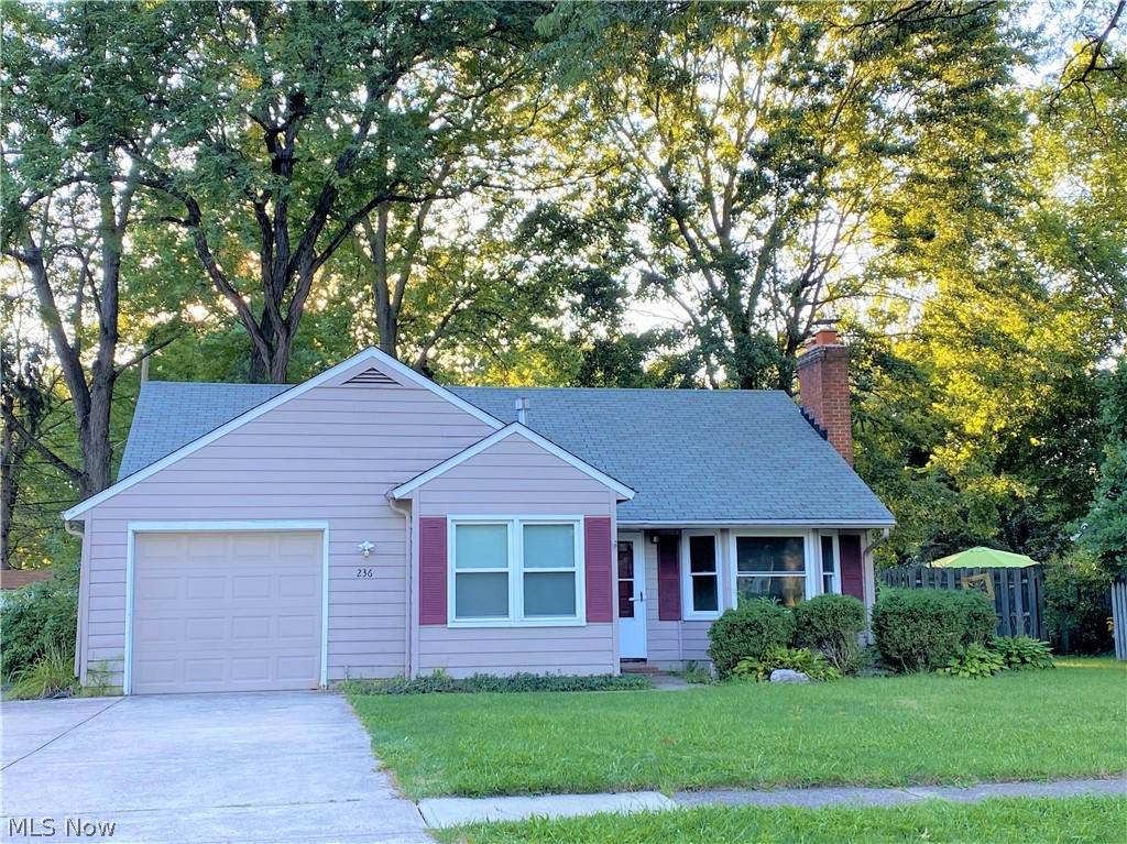 236 Franklin Drive - Photo 1
