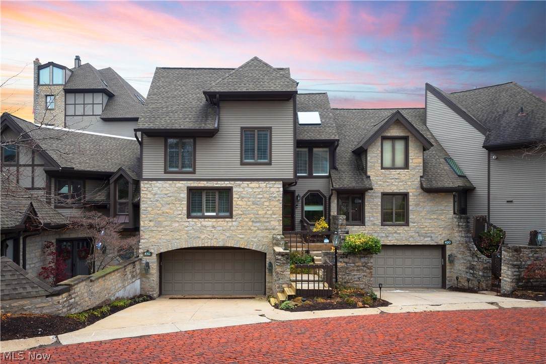 410 Darbys Run - Photo 1