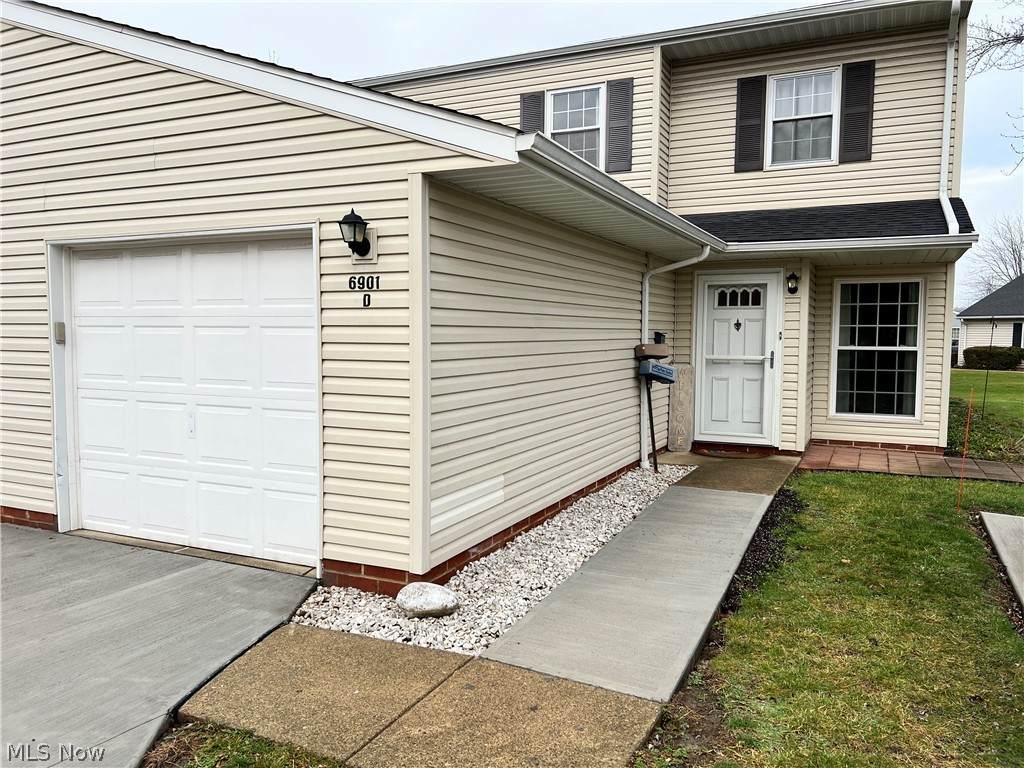 6901 Stratford Circle - Photo 1