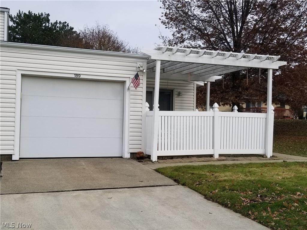 189 Deepwood Drive - Photo 1