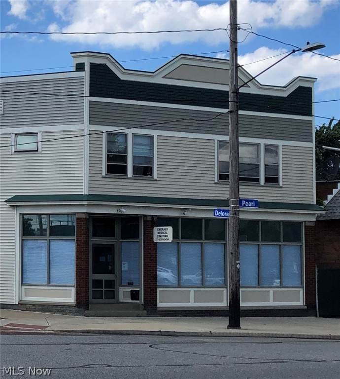 4904 Pearl Road - Photo 1
