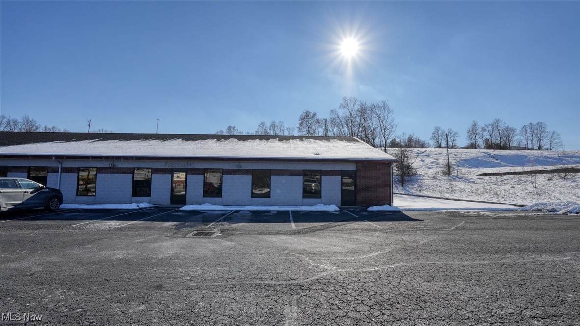 2560 Maysville Pike - Photo 1