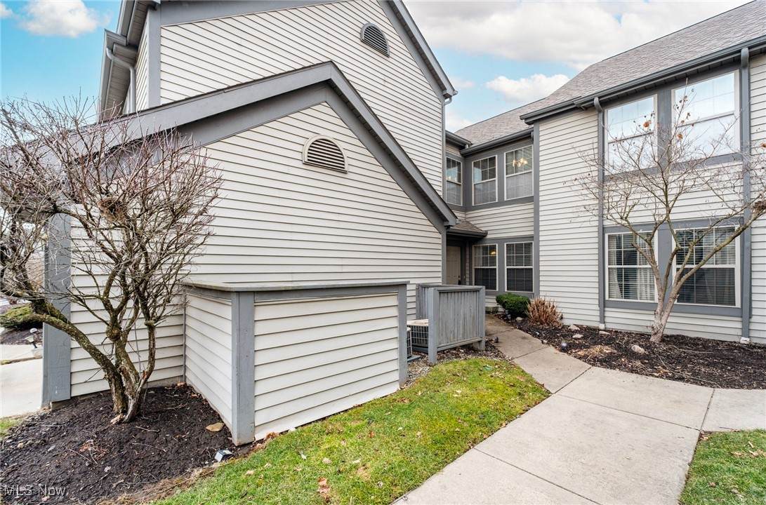 225 Bayshore Drive - Photo 1