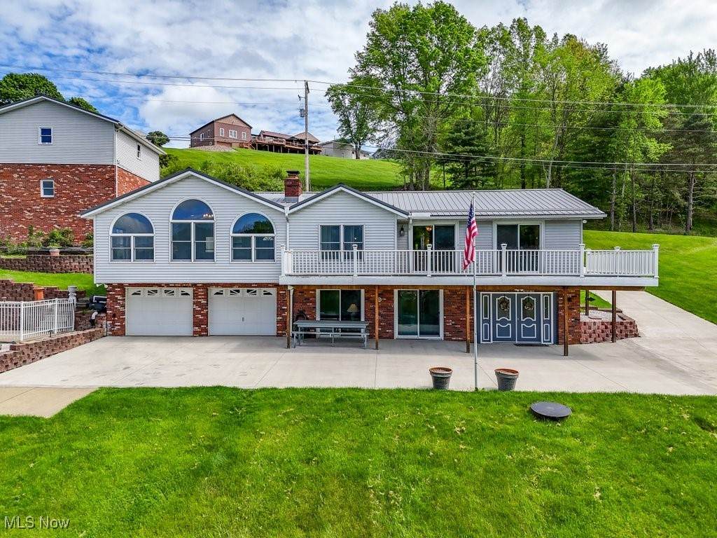 382 Mohawk Drive - Photo 1