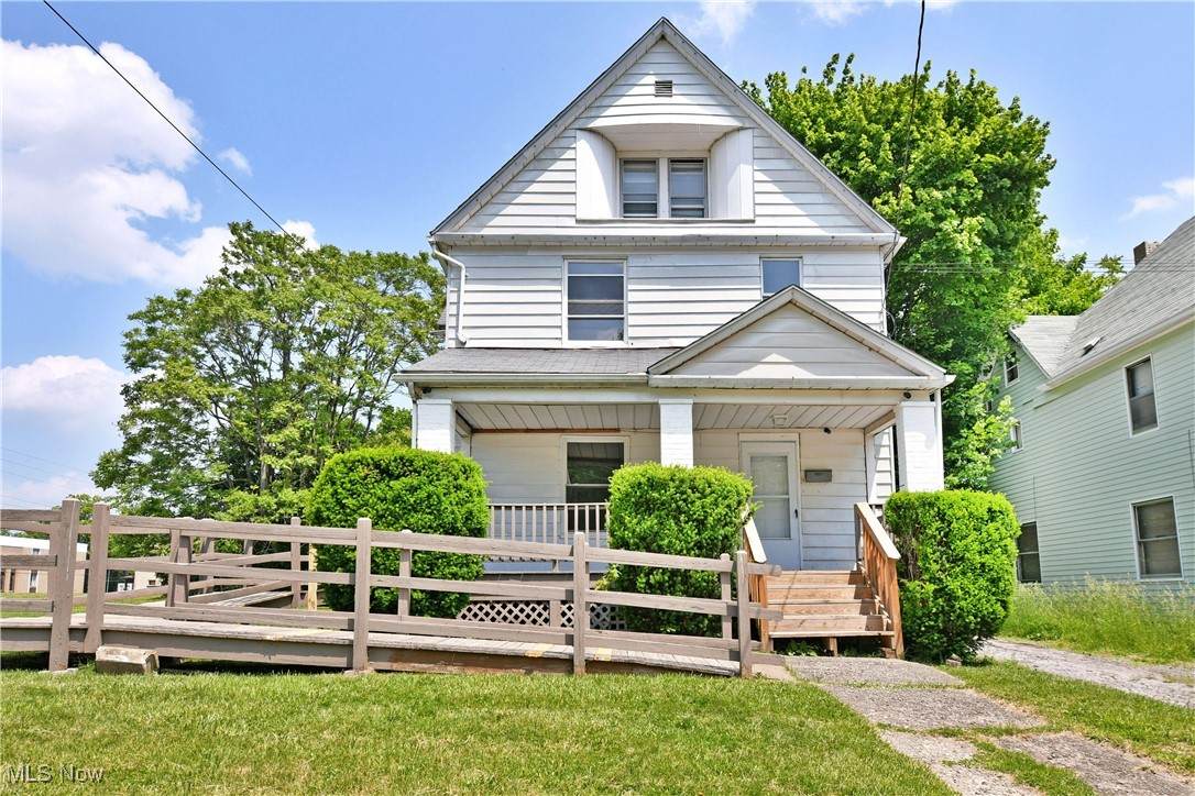 52 Warren Avenue - Photo 1