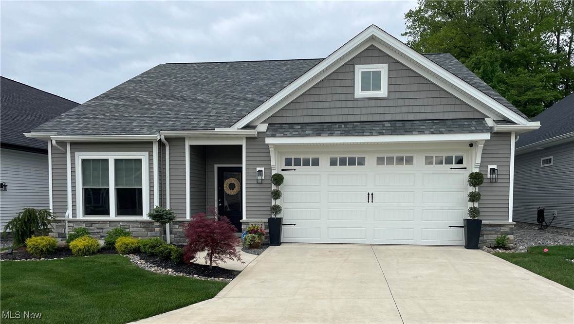 7892 Fox Hunter Lane - Photo 1