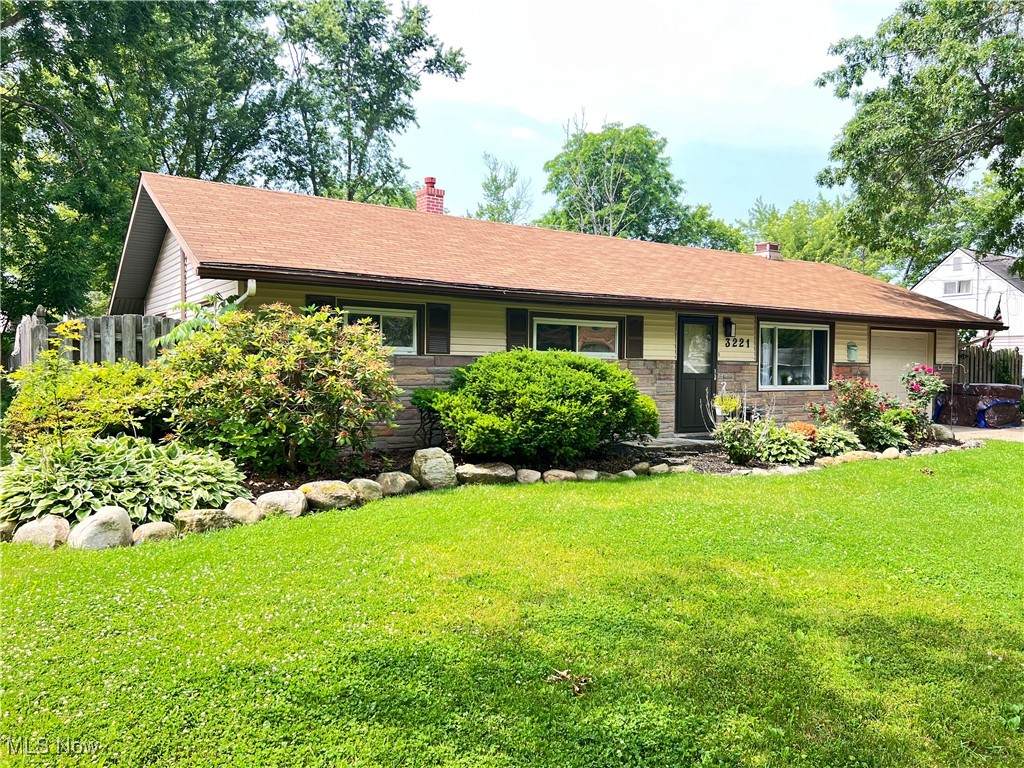 3221 Greenfield Street - Photo 1
