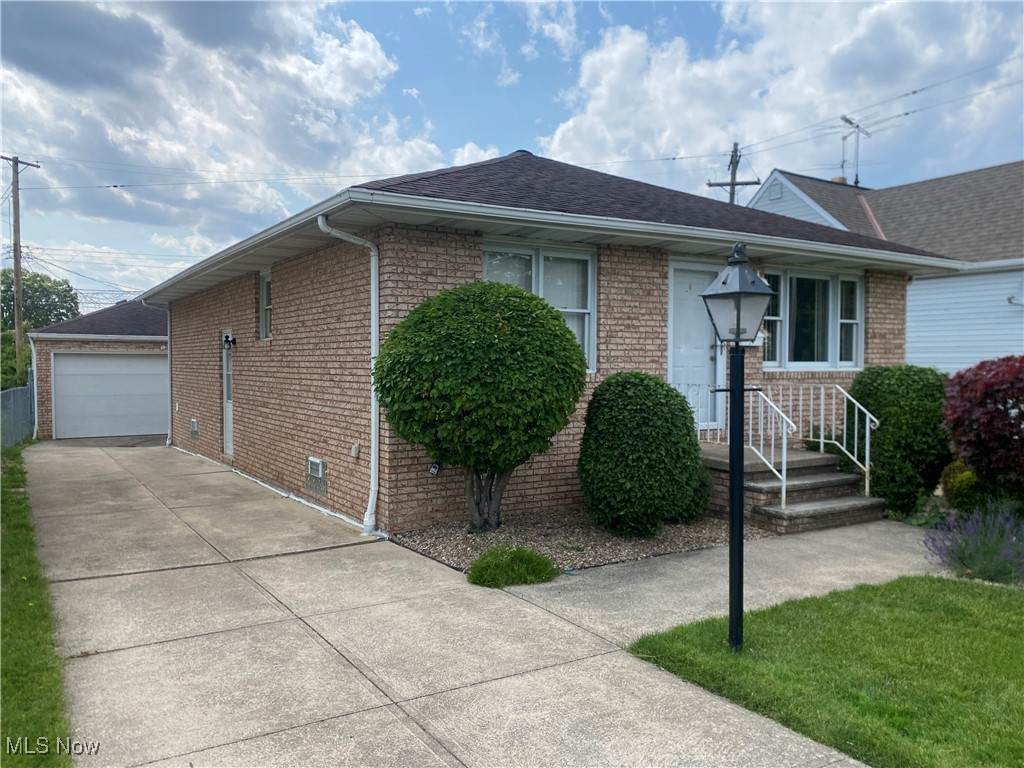 6234 W 54th Street - Photo 1