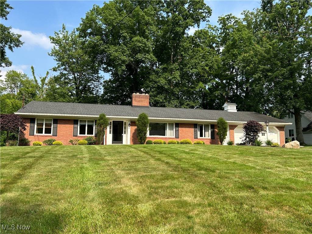 695 Blueberry Hill Drive - Photo 1