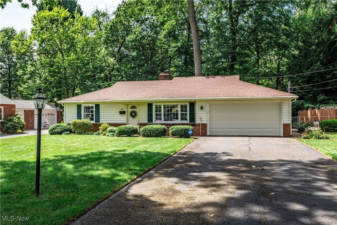 544 Beech Drive - Photo 1