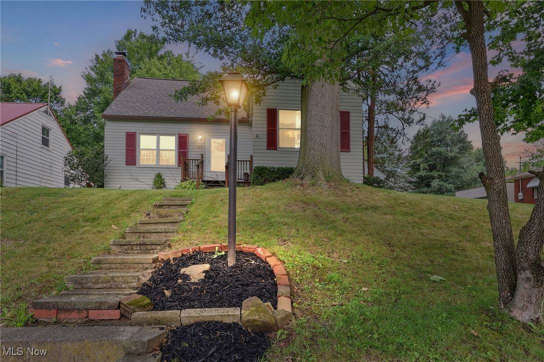 562 Bloomington Drive - Photo 1
