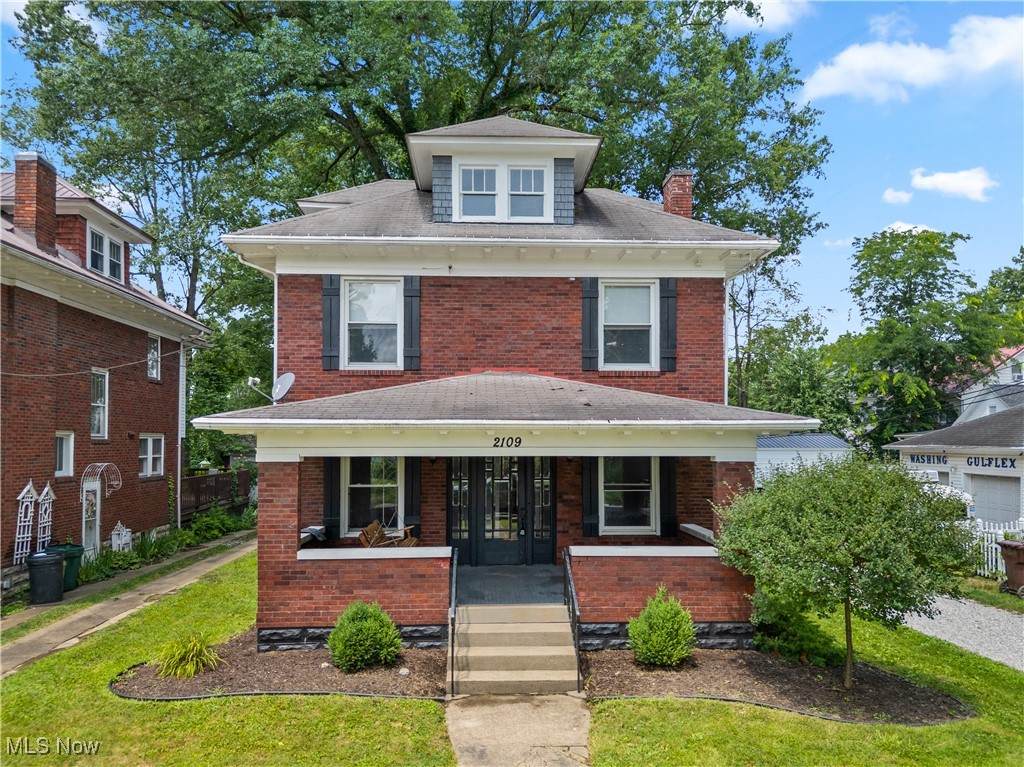 2109 Plum Street - Photo 1