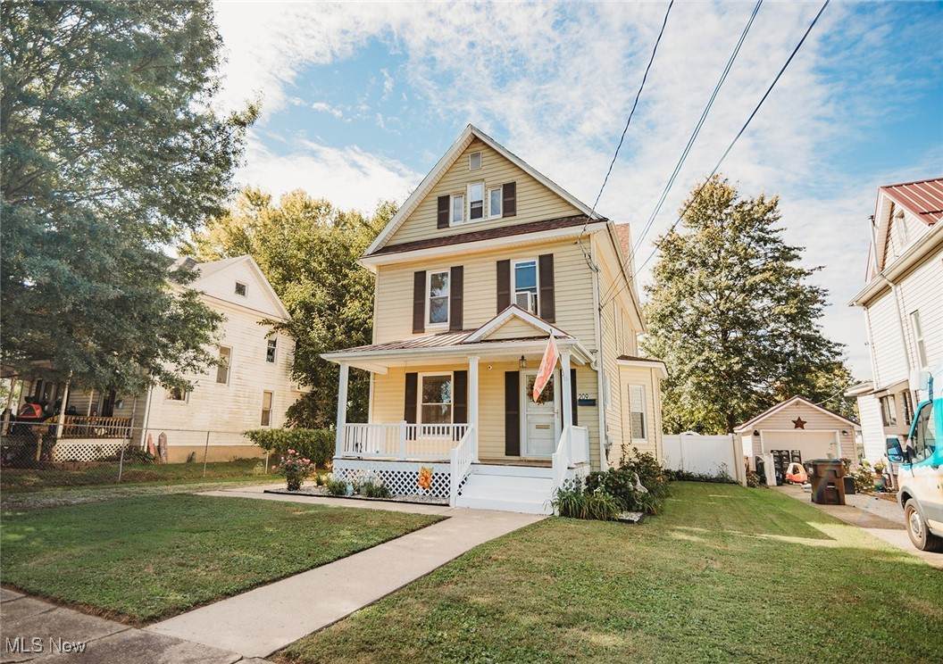 209 Elm Street - Photo 1