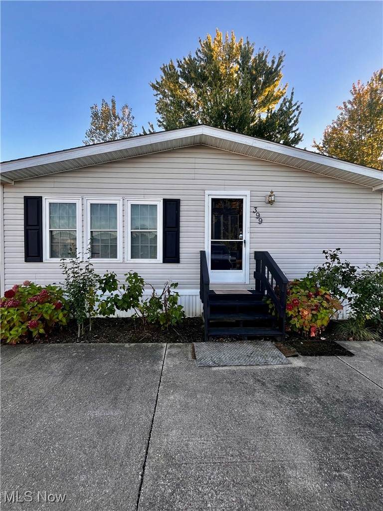 399 Sandtrap Circle - Photo 1