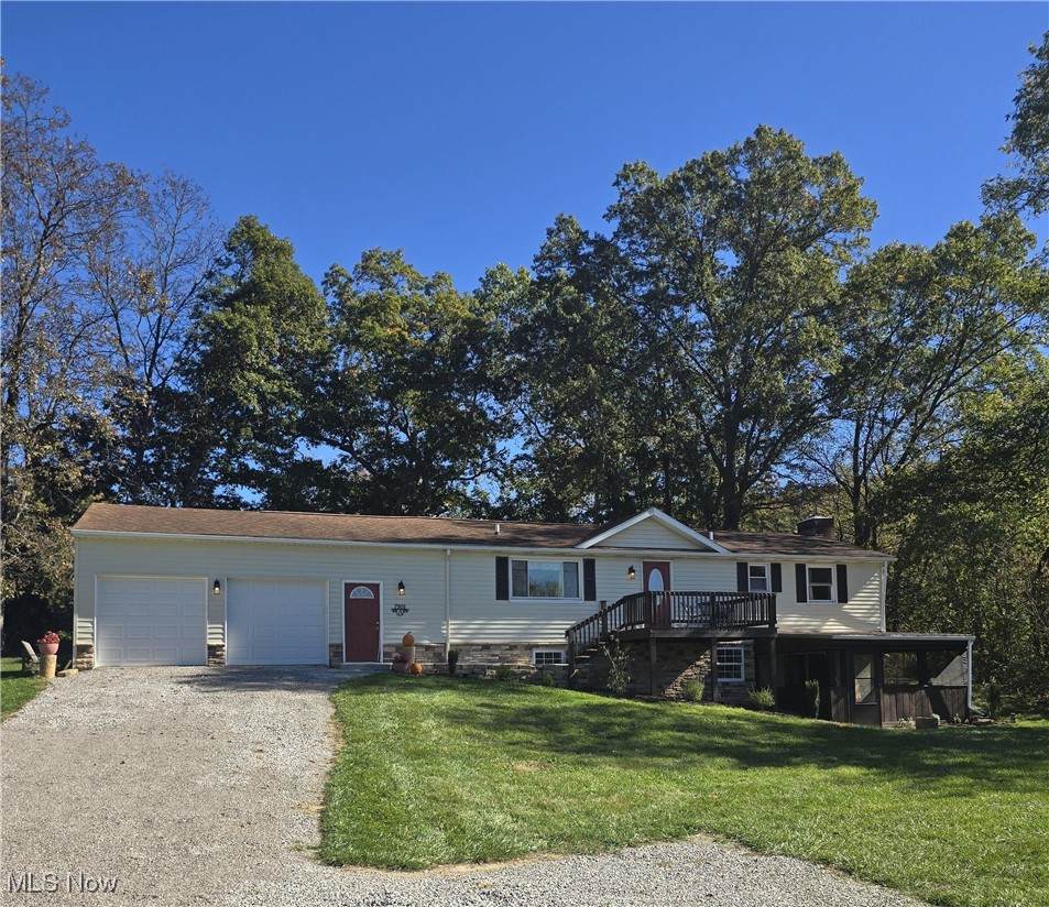 7915 East Pike - Photo 1