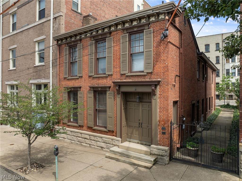57 14th Street - Photo 1