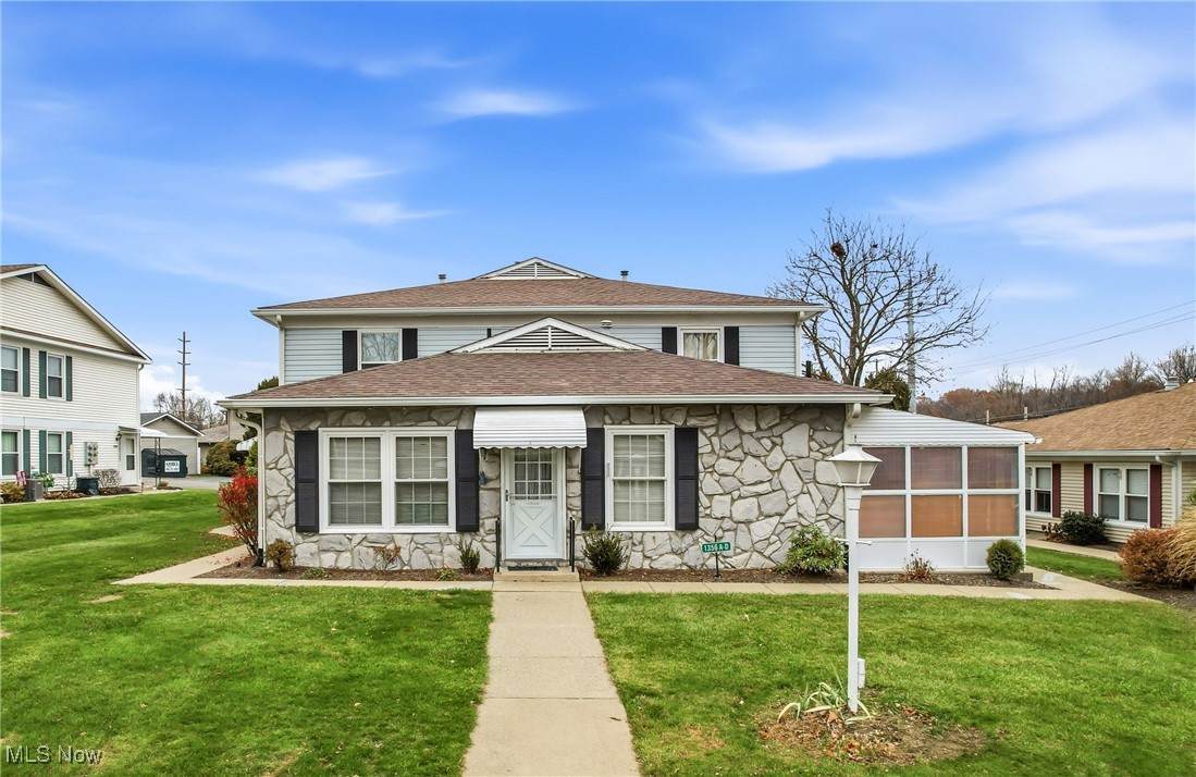 1356 Pembrooke Drive - Photo 1