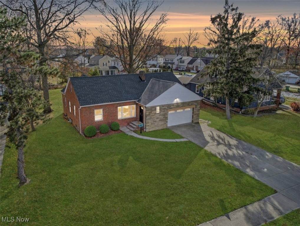 30704 Willowick Drive - Photo 1