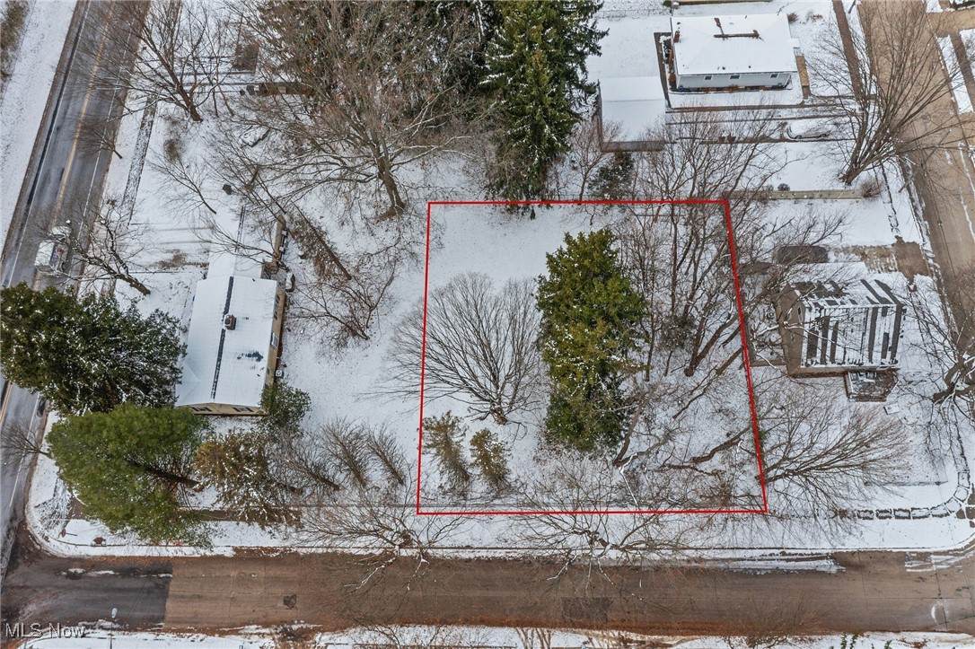  Burbank Avenue - Photo 1