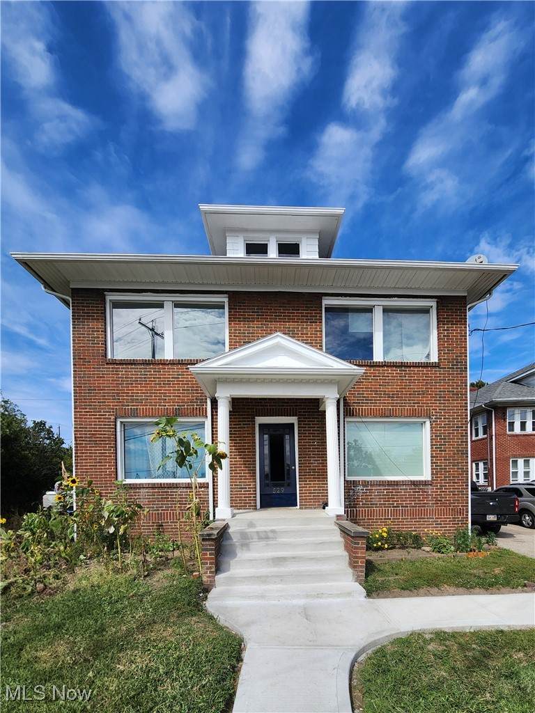 529 Cuyahoga Falls Avenue - Photo 1