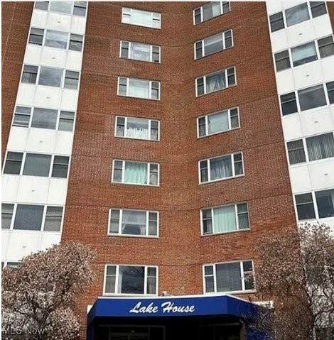 11850 Edgewater Drive - Photo 1