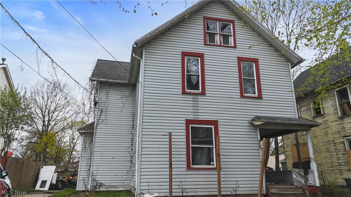 820 Brown Street - Photo 1