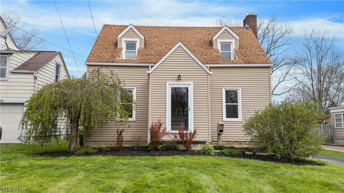 246 Oakley Avenue - Photo 1