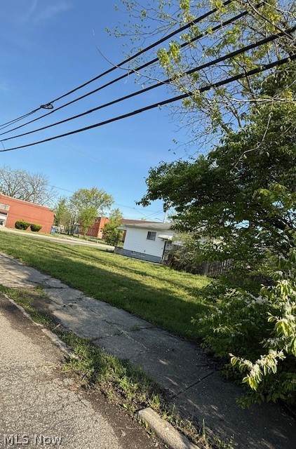 3305 126th Street - Photo 1