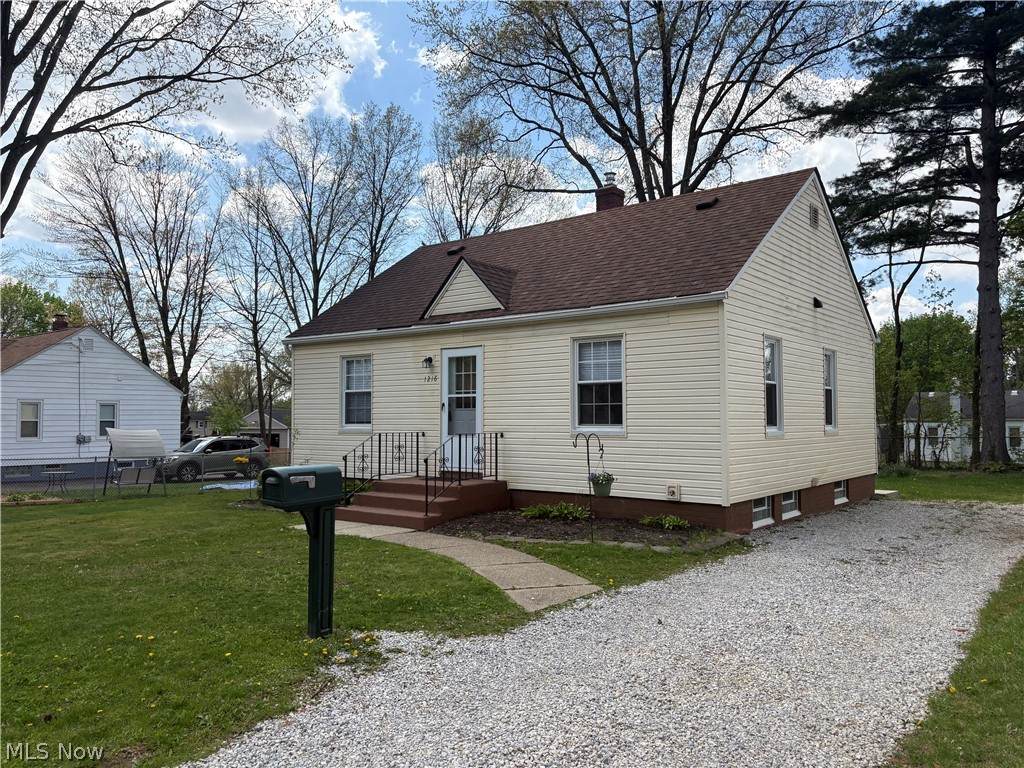 1216 Hardesty Boulevard - Photo 1