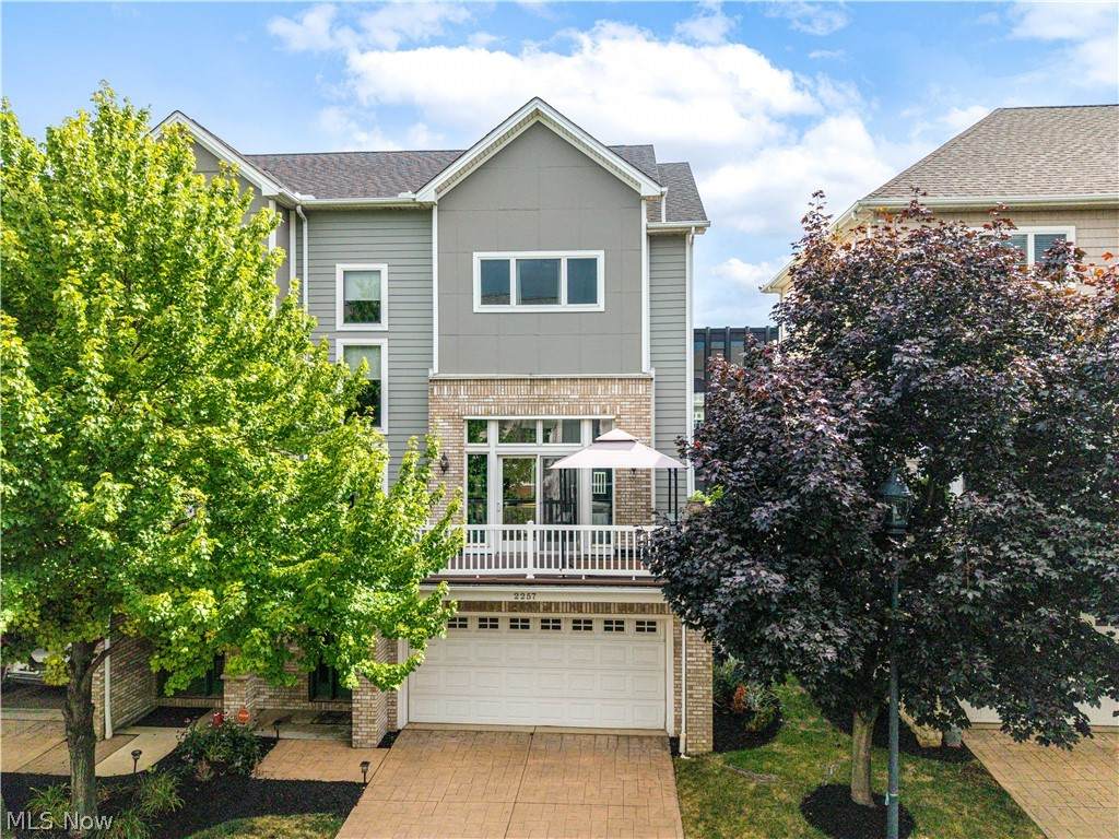 2257 City View Drive - Photo 1