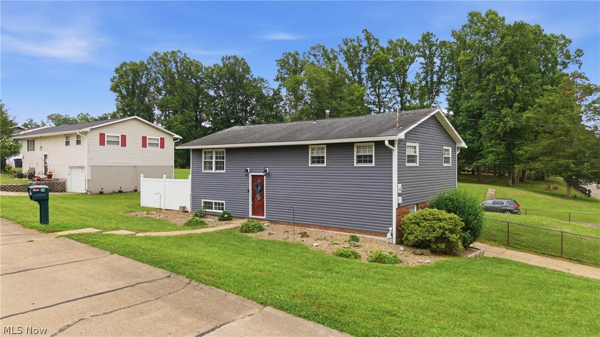 14 Maple Drive - Photo 1