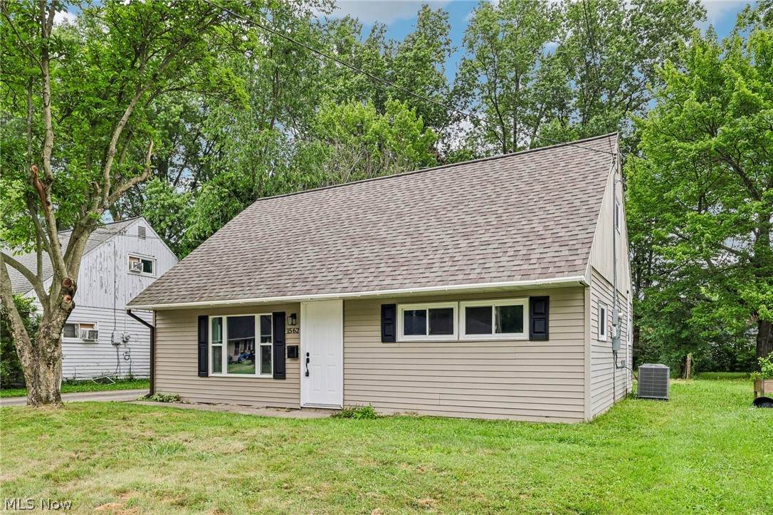 1562 Denison Avenue - Photo 1