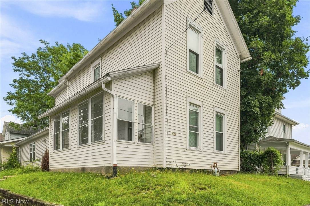477 Allyn Street - Photo 1