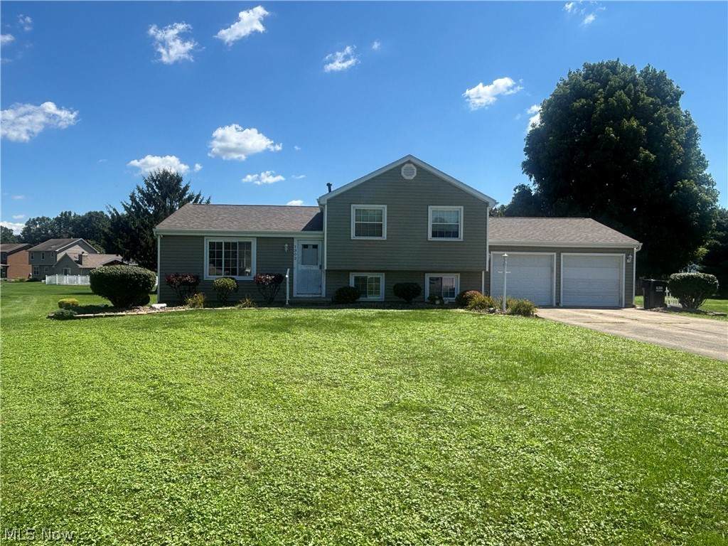 1302 Huntington Court - Photo 1
